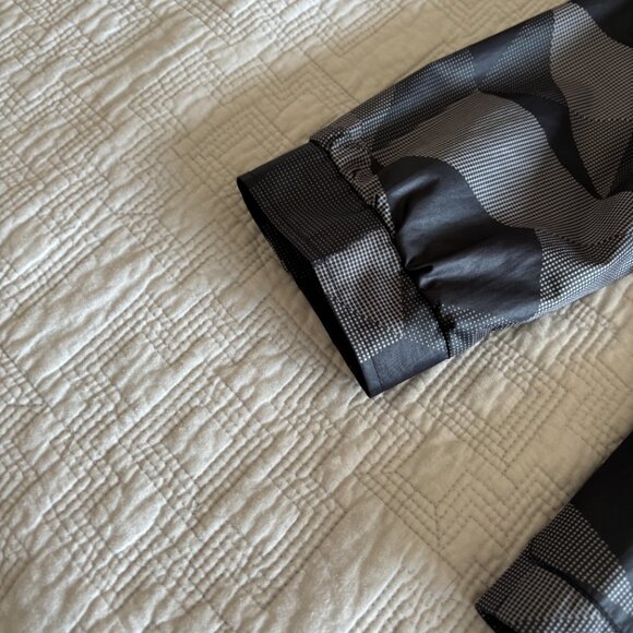 Dolce & Gabbana Short Camo Jacket - Picture 13 of 14